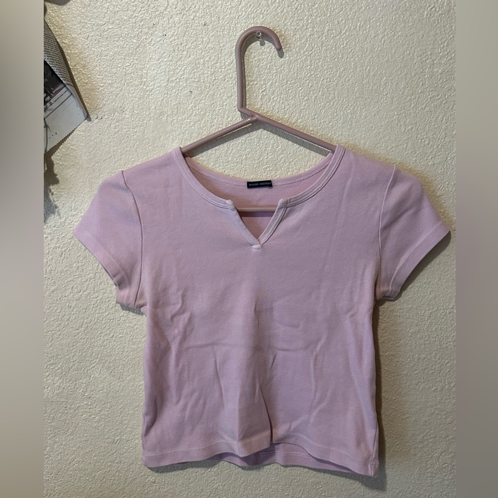 brandy melville, pink crop top